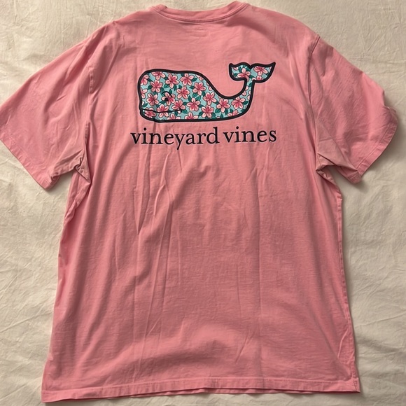 Vineyard Vines Men’s Pink T Shirt - Picture 2 of 2